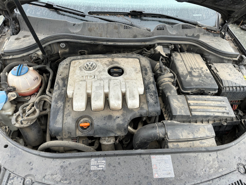 VW Passat 2.0tdi bkp, снимка 5 - Автомобили и джипове - 44652601