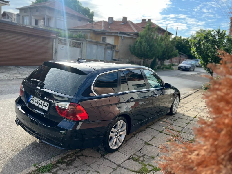 BMW 330, снимка 14 - Автомобили и джипове - 47340951