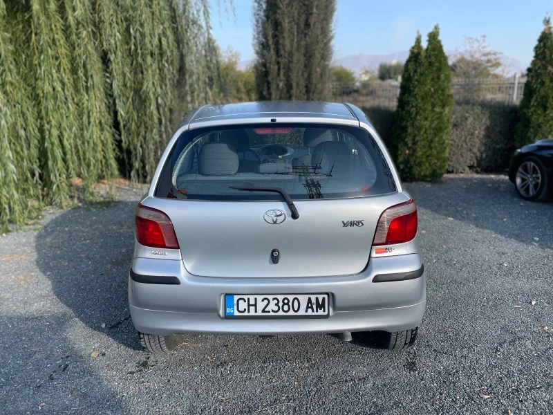 Toyota Yaris 1.3, снимка 4 - Автомобили и джипове - 47756583