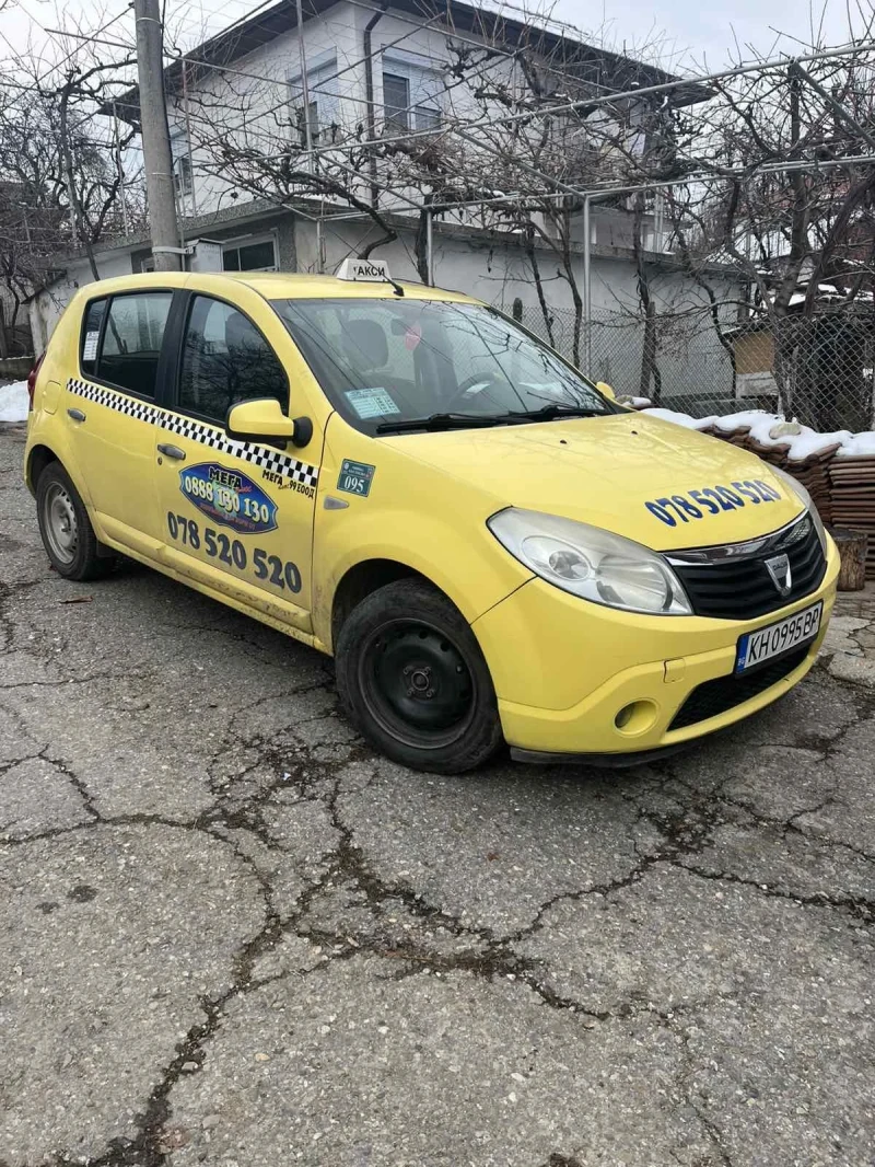 Dacia Sandero 1.6 газ/бензин, снимка 2 - Автомобили и джипове - 49562136