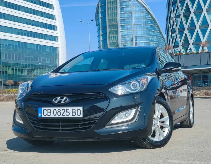 Hyundai I30 1.6i, 6 скорости, Xenon, Navi, Кожа + + + , снимка 2 - Автомобили и джипове - 49037109