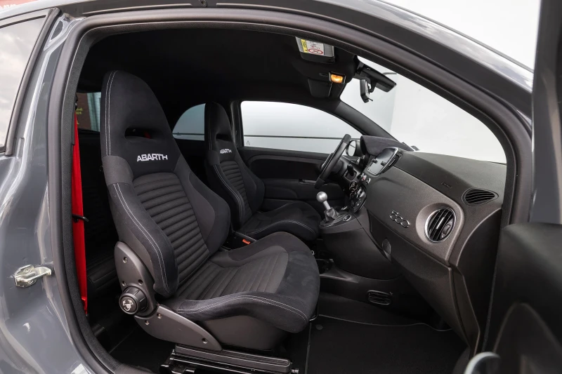 Abarth 595 SABELT Competizione 595 , снимка 4 - Автомобили и джипове - 51407642