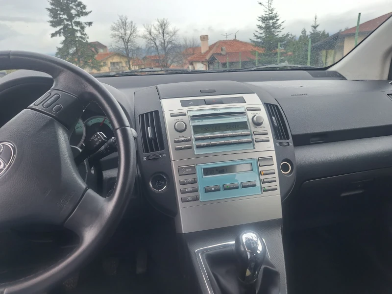 Toyota Corolla verso, снимка 5 - Автомобили и джипове - 49680966