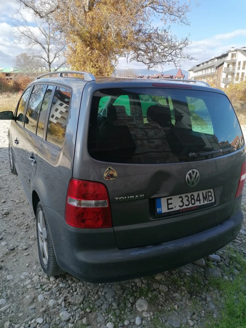 VW Touran, снимка 2 - Автомобили и джипове - 52254888