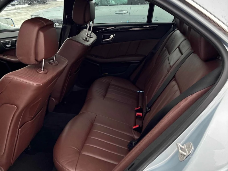 Mercedes-Benz E 55 * 550 * CARFAX * БЕЗ ПЪРВОНАЧАЛНА ВНОСКА, снимка 15 - Автомобили и джипове - 52847137