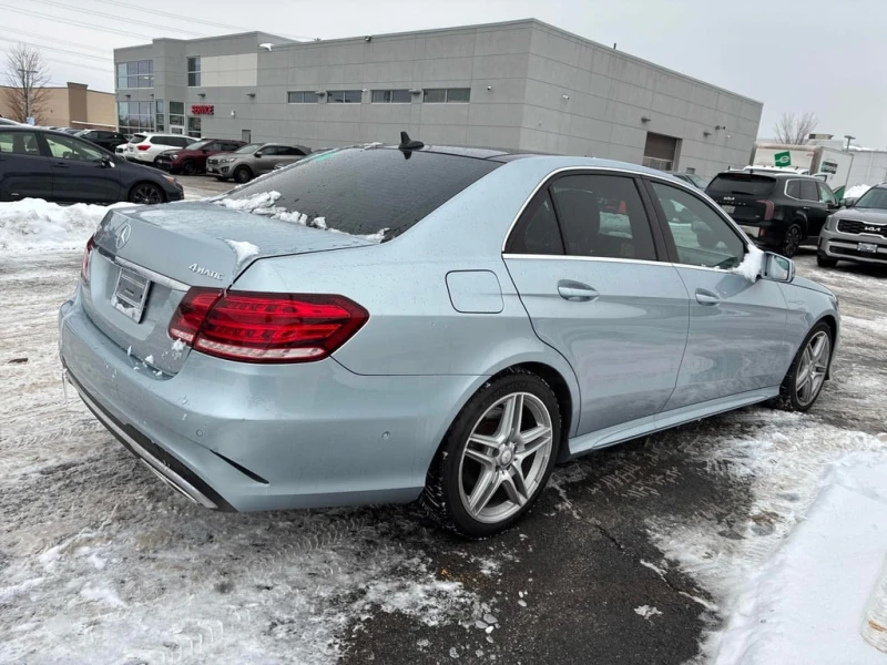 Mercedes-Benz E 55 * 550 * CARFAX * БЕЗ ПЪРВОНАЧАЛНА ВНОСКА, снимка 3 - Автомобили и джипове - 52847137