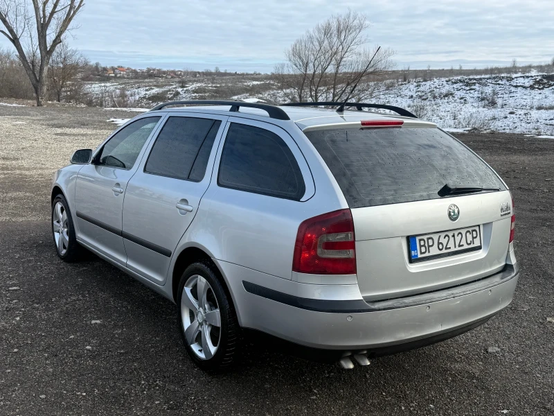 Skoda Octavia 2.0TDI DSG, снимка 3 - Автомобили и джипове - 52960112