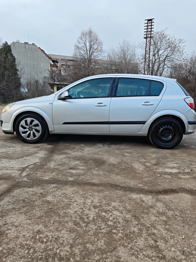 Opel Astra, снимка 8 - Автомобили и джипове - 53190548