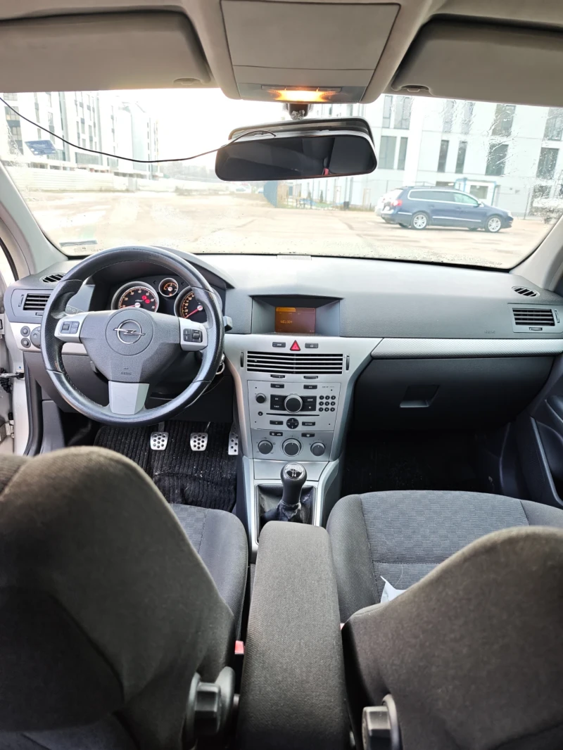 Opel Astra, снимка 9 - Автомобили и джипове - 53190548