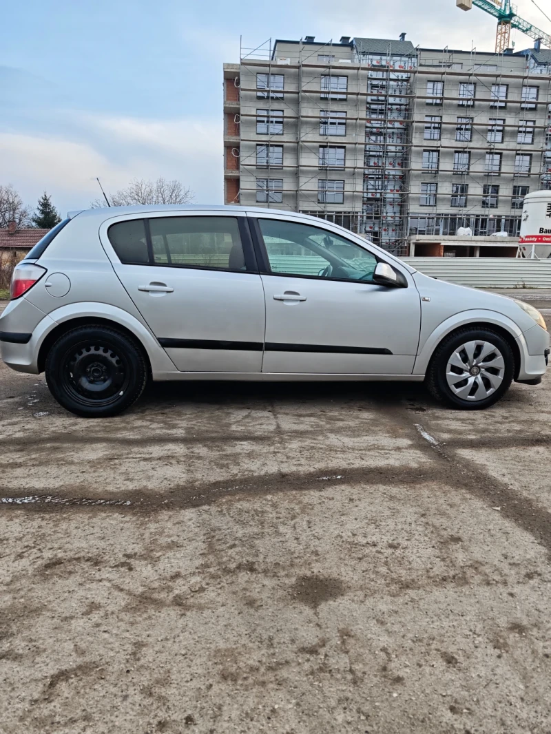 Opel Astra, снимка 4 - Автомобили и джипове - 53190548