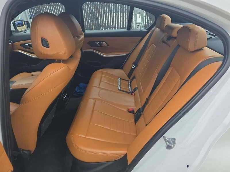 BMW 330, снимка 13 - Автомобили и джипове - 53331555