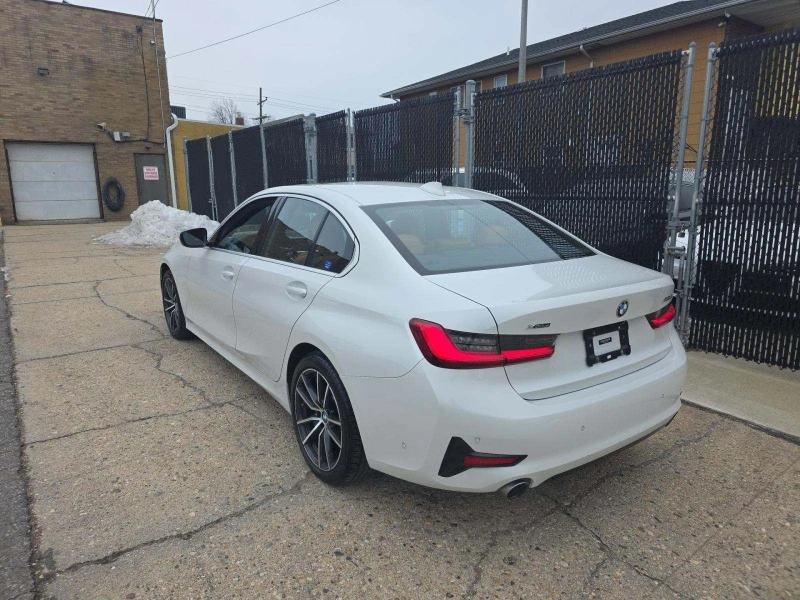 BMW 330, снимка 2 - Автомобили и джипове - 53331555