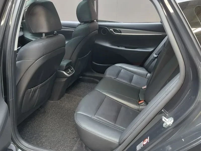 Hyundai Grandeur, снимка 12 - Автомобили и джипове - 56738366