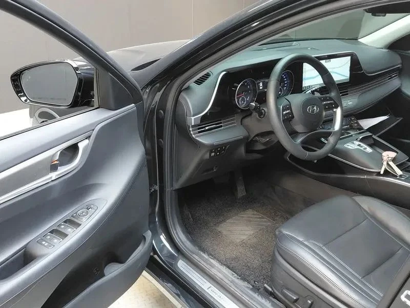 Hyundai Grandeur, снимка 10 - Автомобили и джипове - 56738366