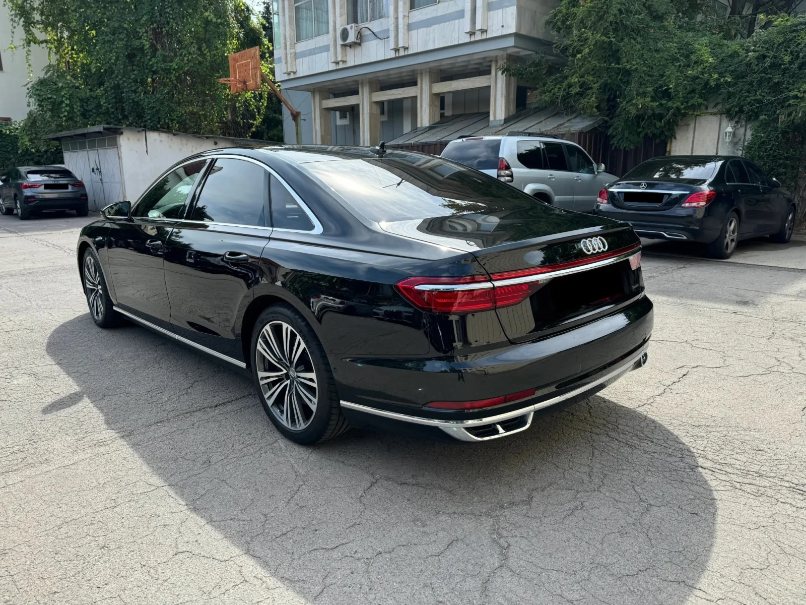 Audi A8 55TFSI V6 Mild Hybrid Quattro  - изображение 2