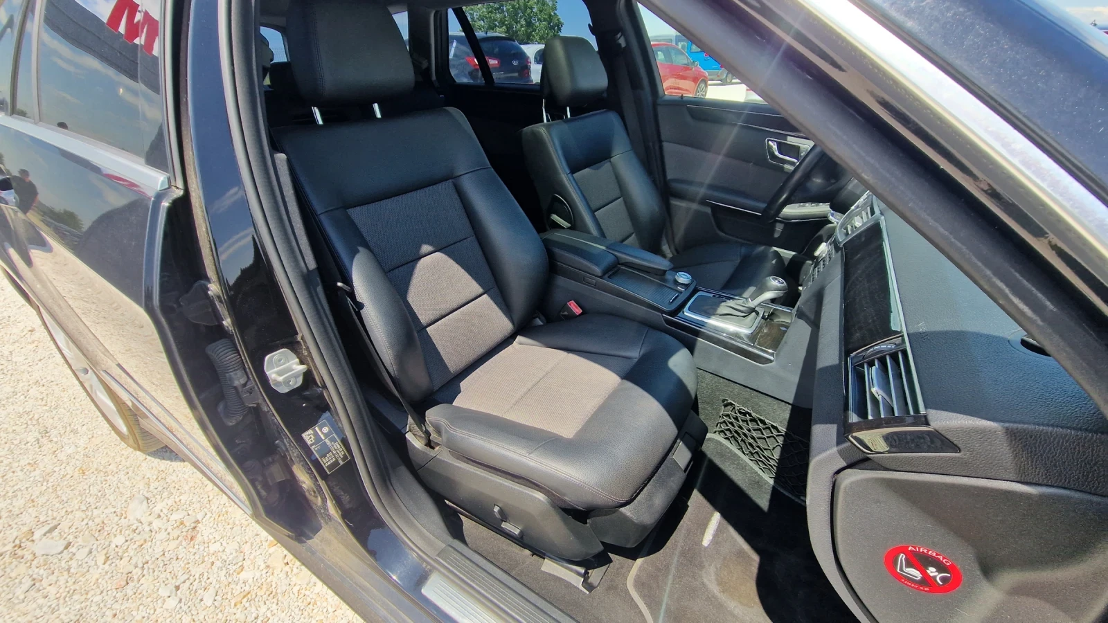 Mercedes-Benz E 200 E200I/184K.C/AVANTGARDE/SERVIZNA ISTORIA!!! | Mobile.bg — изображение 16