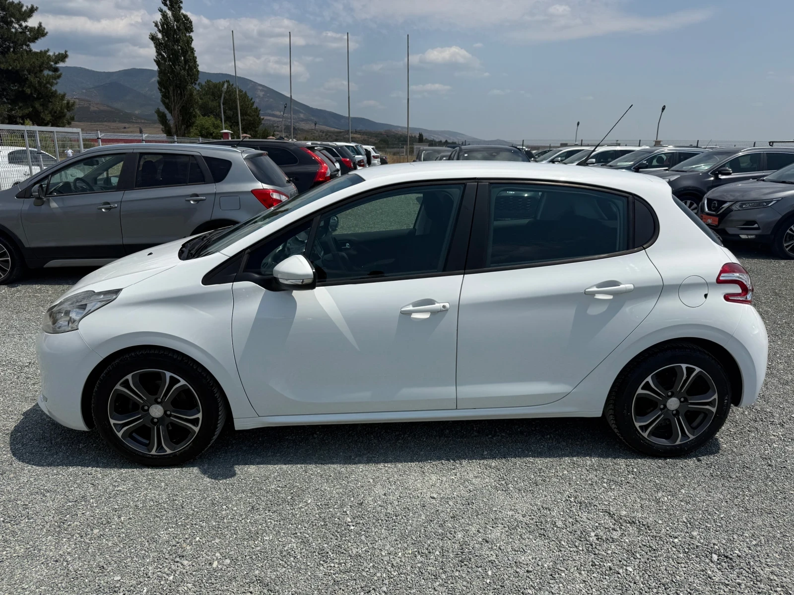 Peugeot 208 (KATO НОВА)^(АГУ) - изображение 10