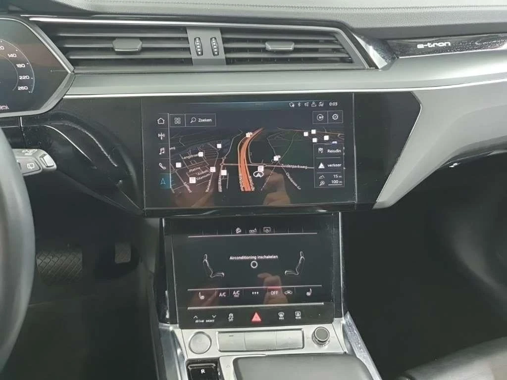 Audi E-Tron 50 - изображение 8