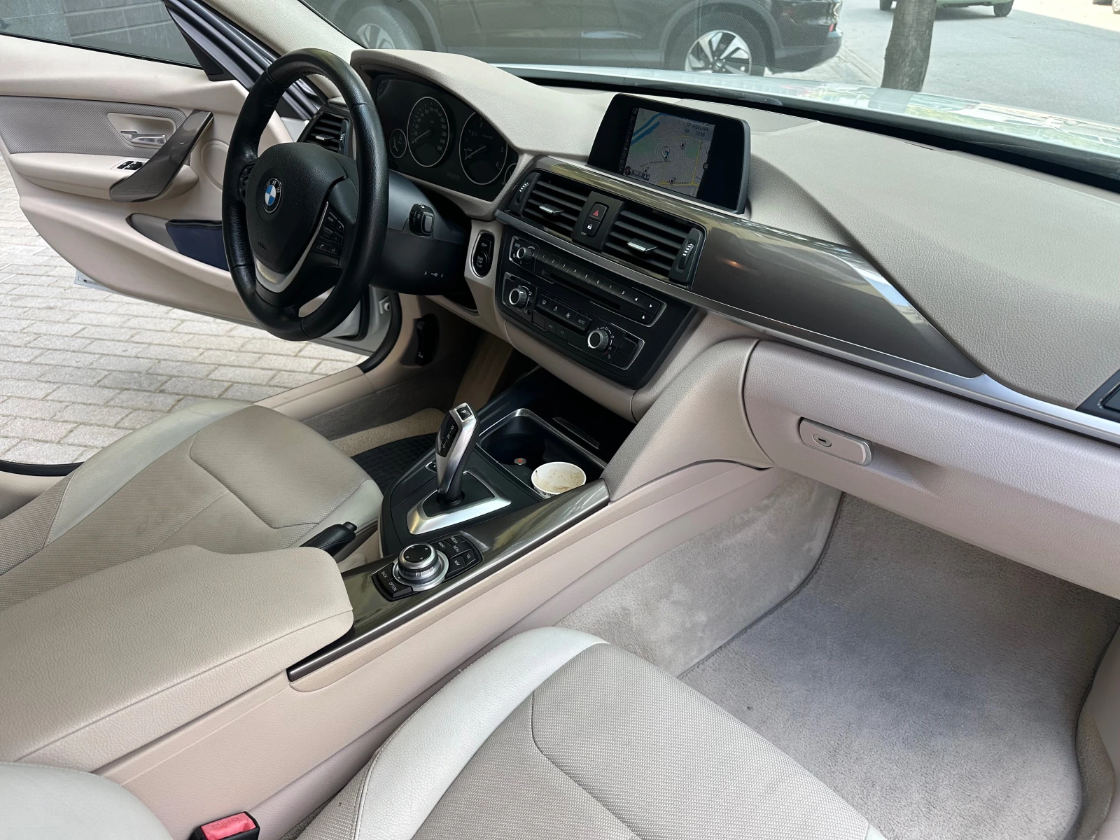 BMW 320 2.0d 4x4 NEW luxury | Mobile.bg   13