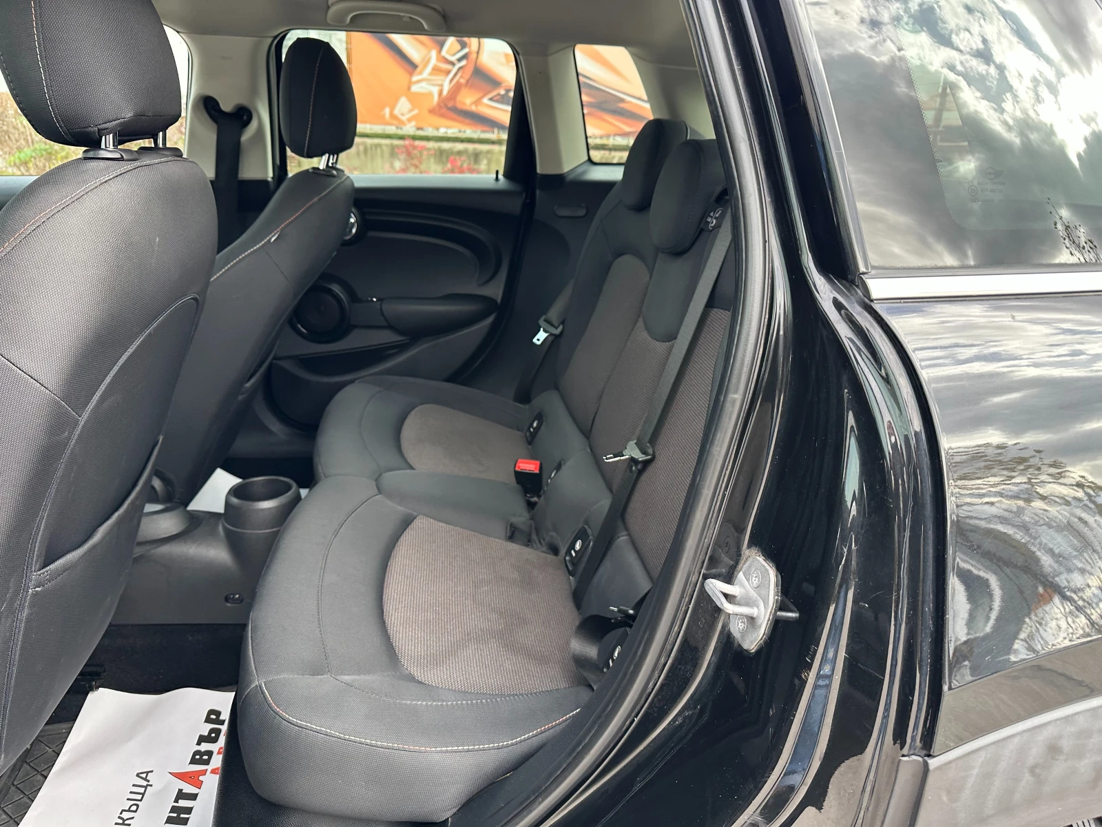 Mini Cooper 1.2i 102 к.с. - изображение 10