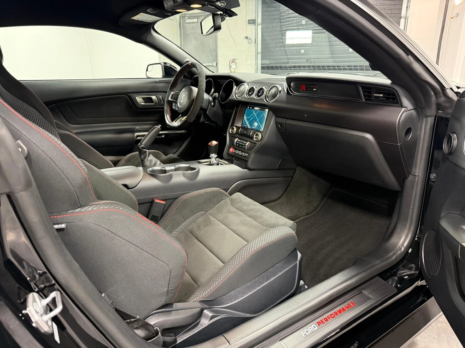 Ford Mustang SHELBY GT350R Fastba* * CARFAX * * ���� ������ * * | Mobile.bg � ����������� 15