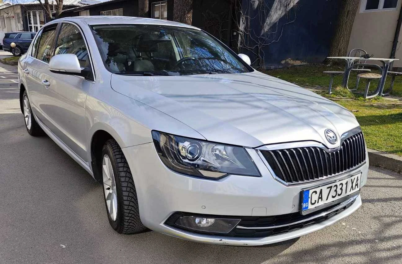 Skoda Superb, снимка 3 - Автомобили и джипове - 53782786