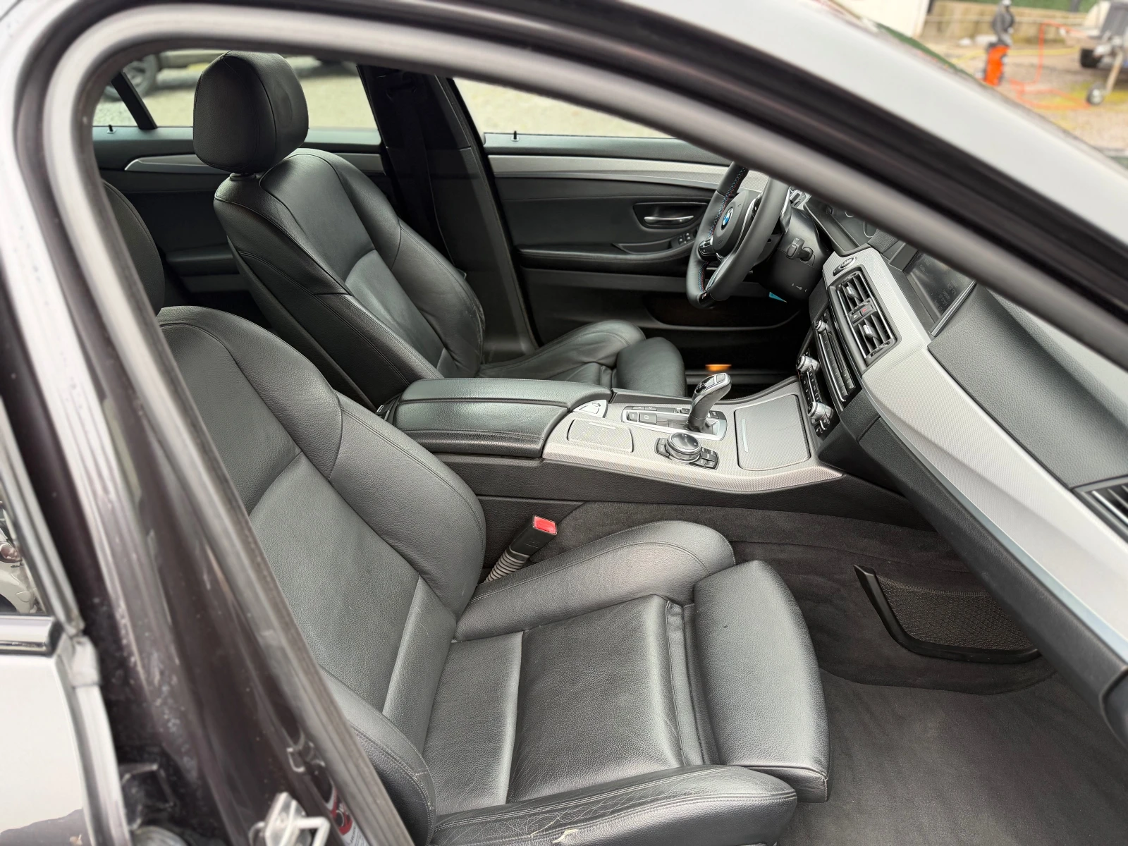 BMW 530 530d-xDrive-Вакум-Ел.Багажник-Лизинг, снимка 7 - Автомобили и джипове - 53830981