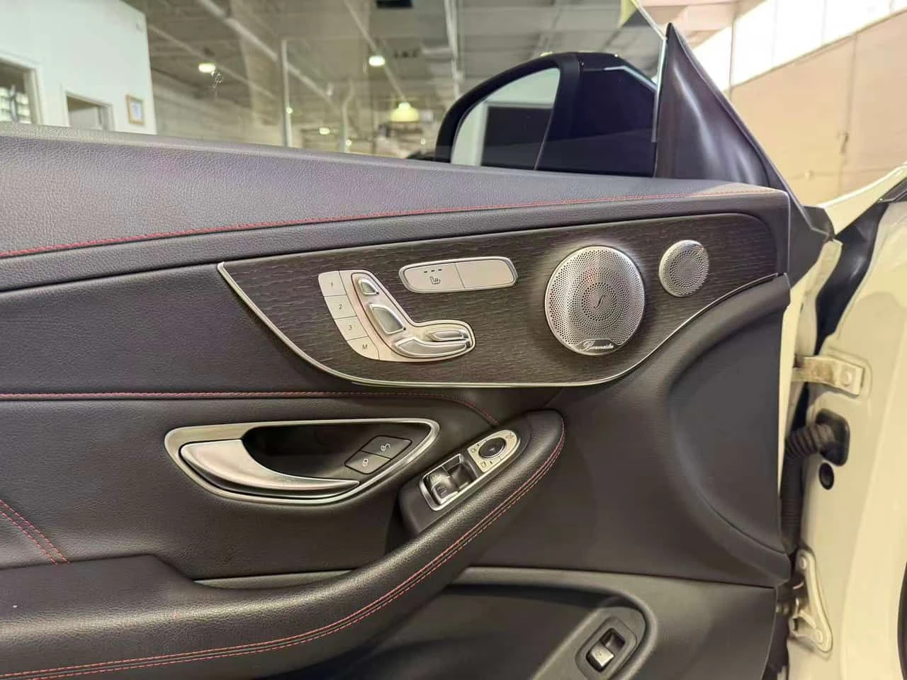 Mercedes-Benz C 43 AMG DISTRONIC * 360 * ПОДГРЕВ , снимка 12 - Автомобили и джипове - 53965431