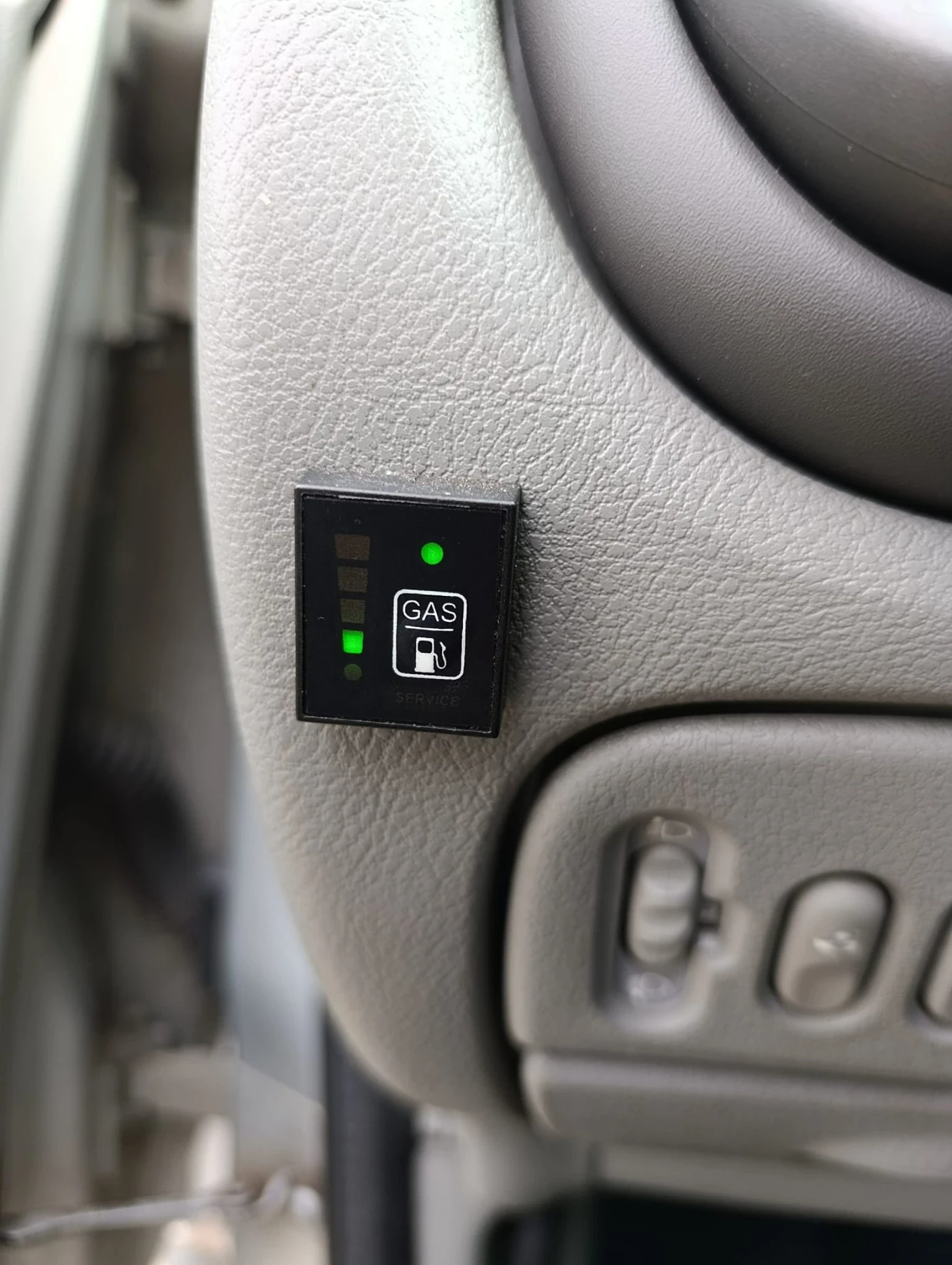 Renault Scenic, снимка 2 - Автомобили и джипове - 54008513