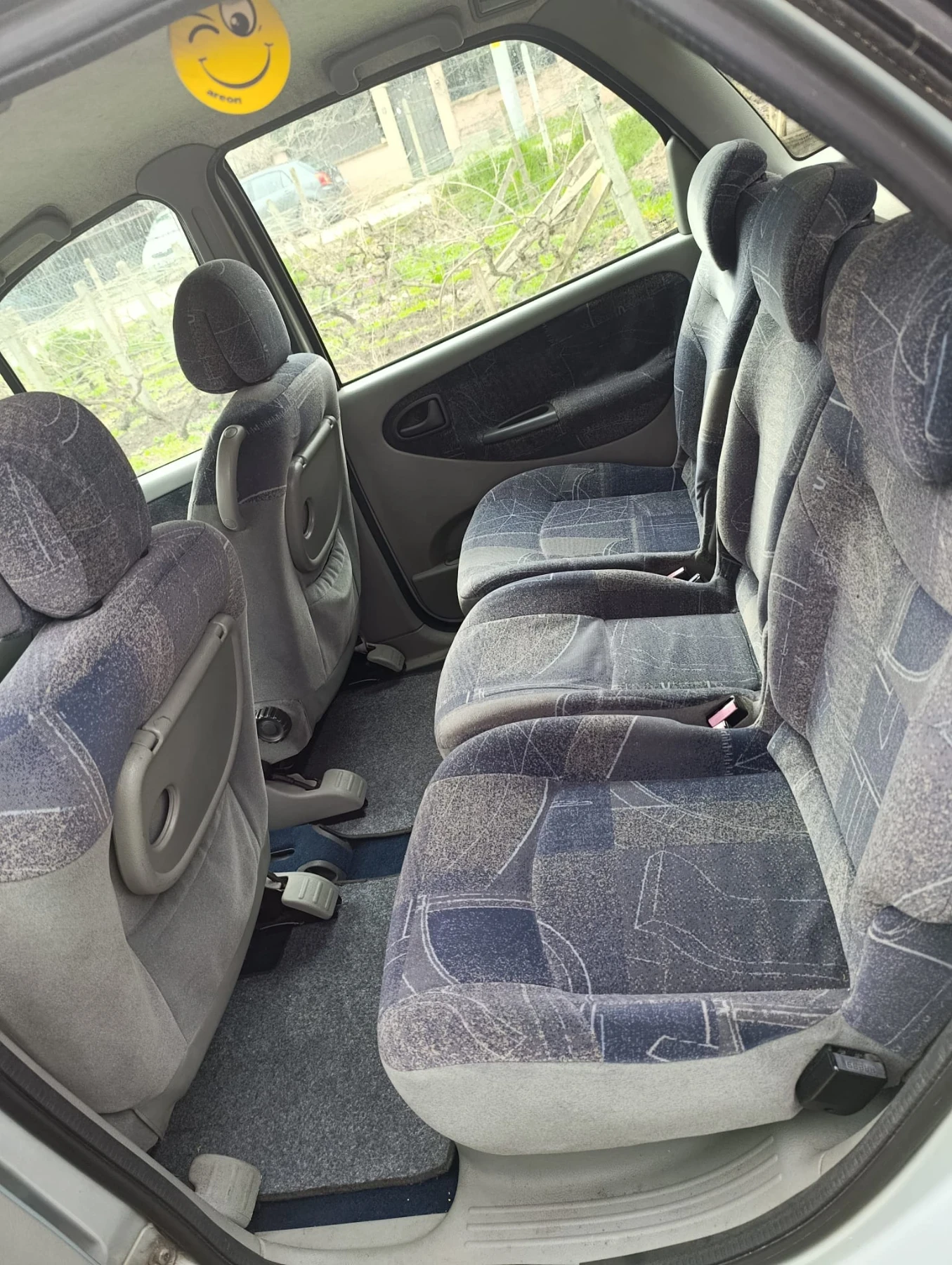 Renault Scenic, снимка 6 - Автомобили и джипове - 54008513