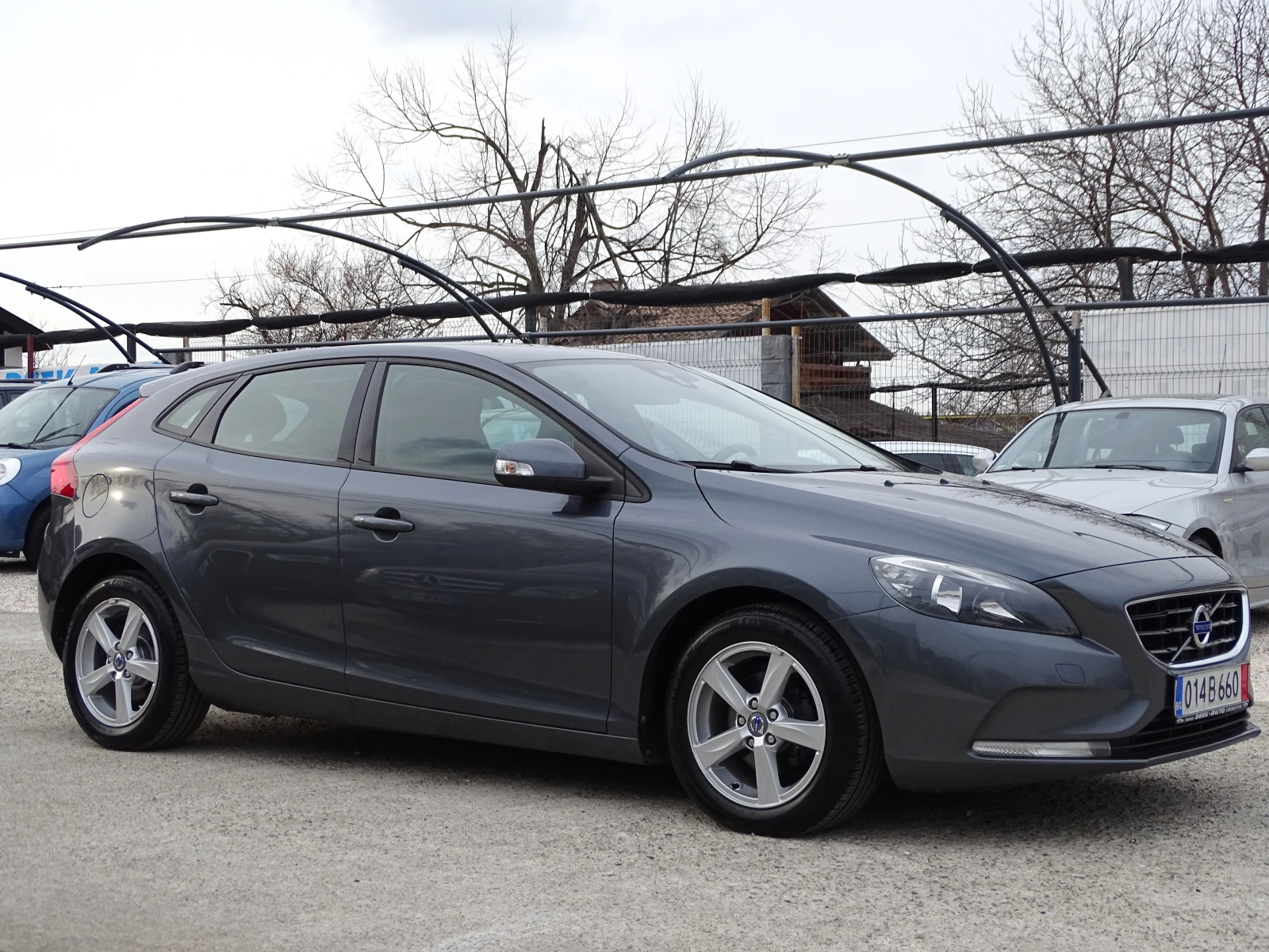 Volvo V40 D2 1.6D EURO 5B, снимка 8 - Автомобили и джипове - 54013784