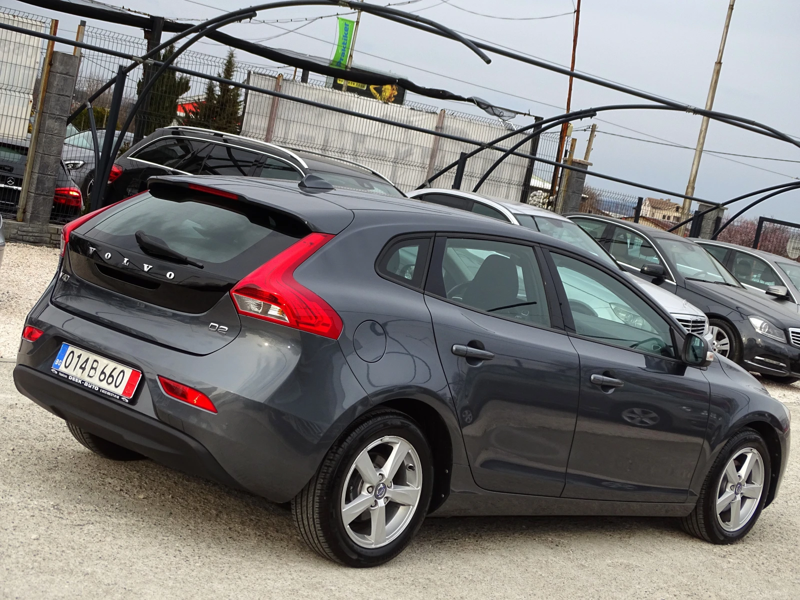 Volvo V40 D2 1.6D EURO 5B, снимка 6 - Автомобили и джипове - 54013784