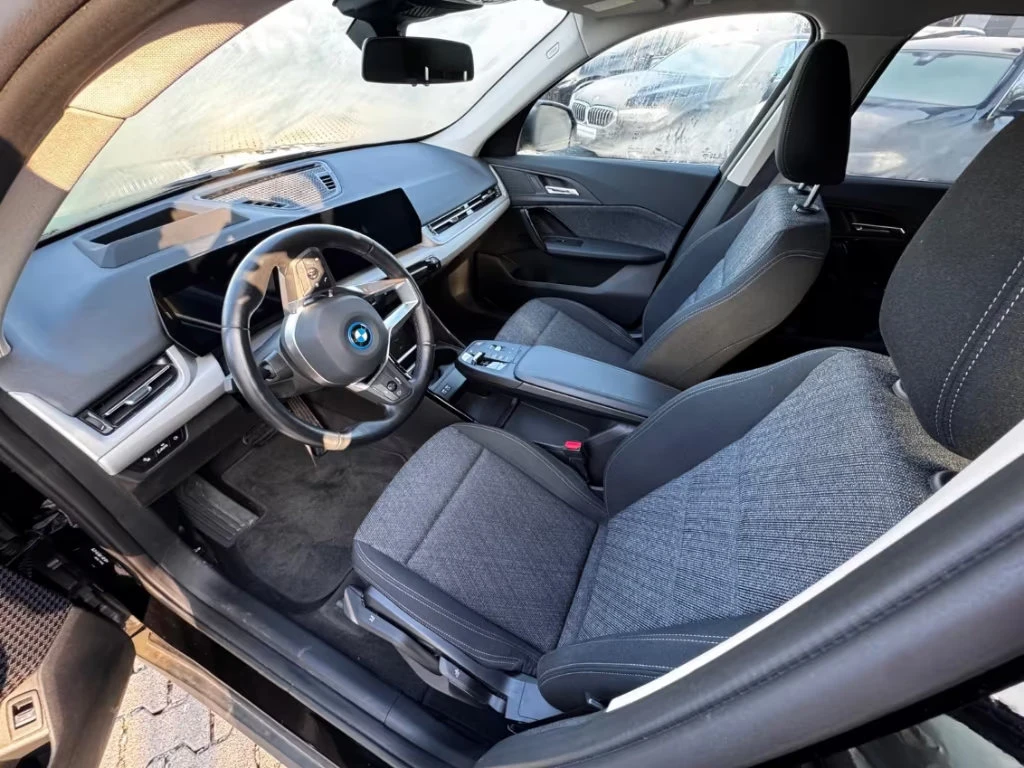 BMW iX1 30/313HP/HUD/PANO/360/DIGITAL/ACC/225z | Mobile.bg � ����������� 7