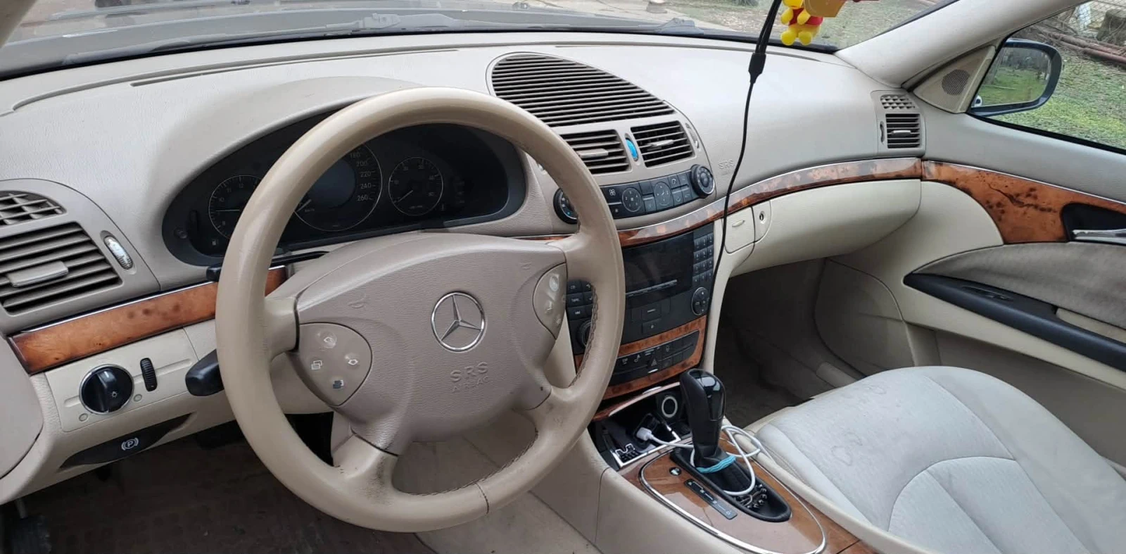 Mercedes-Benz E 270 3.2 CDI, снимка 7 - Автомобили и джипове - 54339553