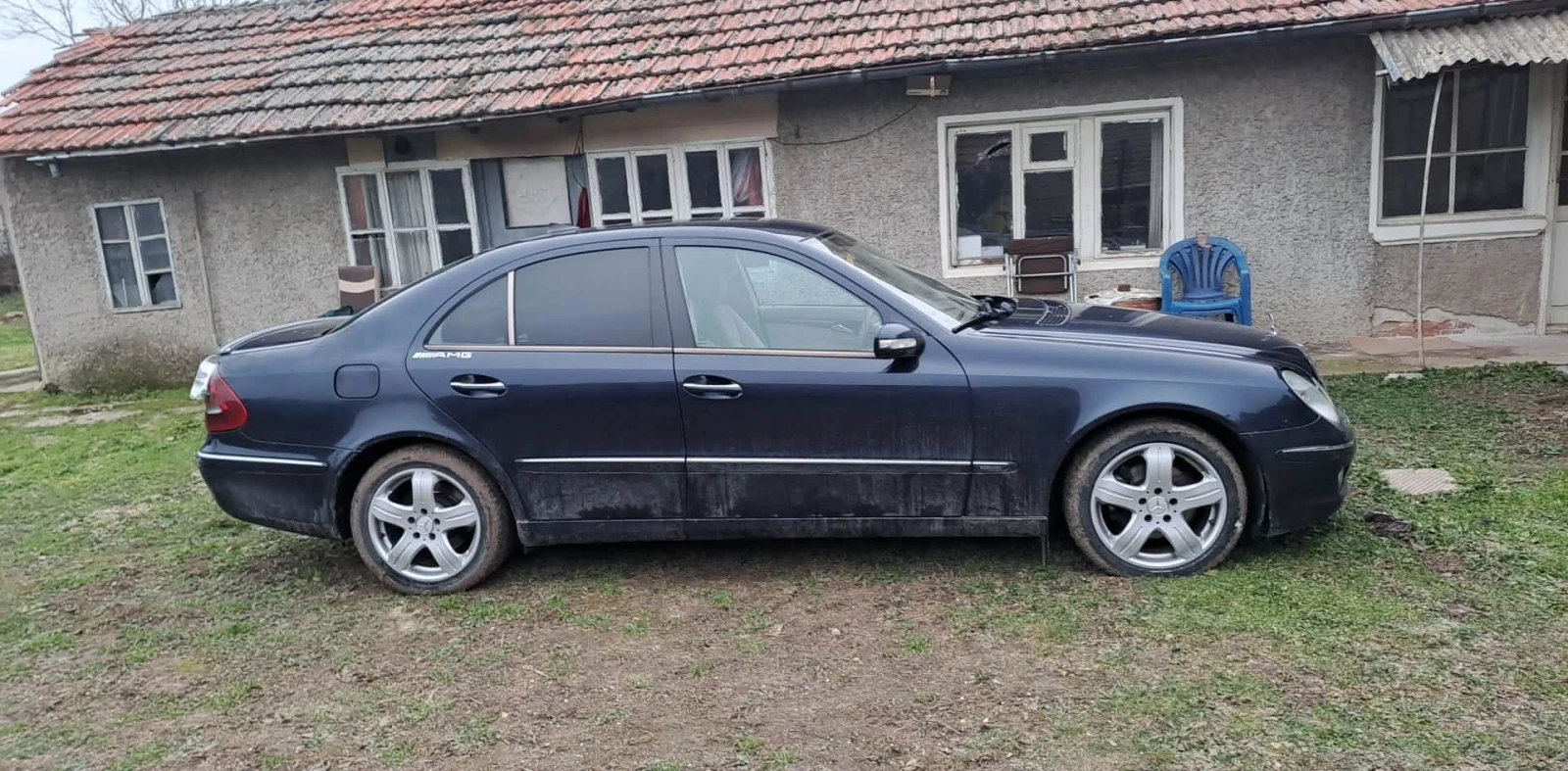Mercedes-Benz E 270 3.2 CDI, снимка 11 - Автомобили и джипове - 54339553