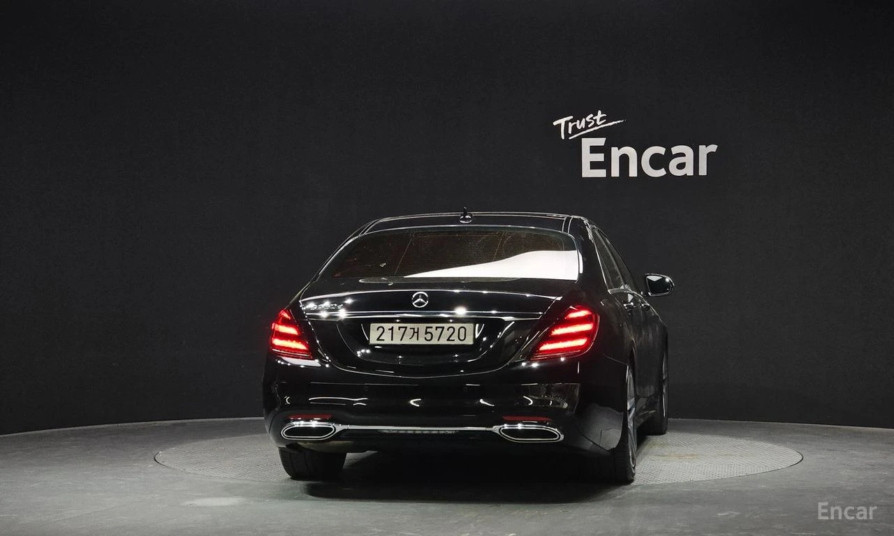 Mercedes-Benz S 350 AMG* PACK* BURMESTER* ОБДУХВАНЕ* МАСАЖ* КАМЕРА* ПО, снимка 4 - Автомобили и джипове - 54502120