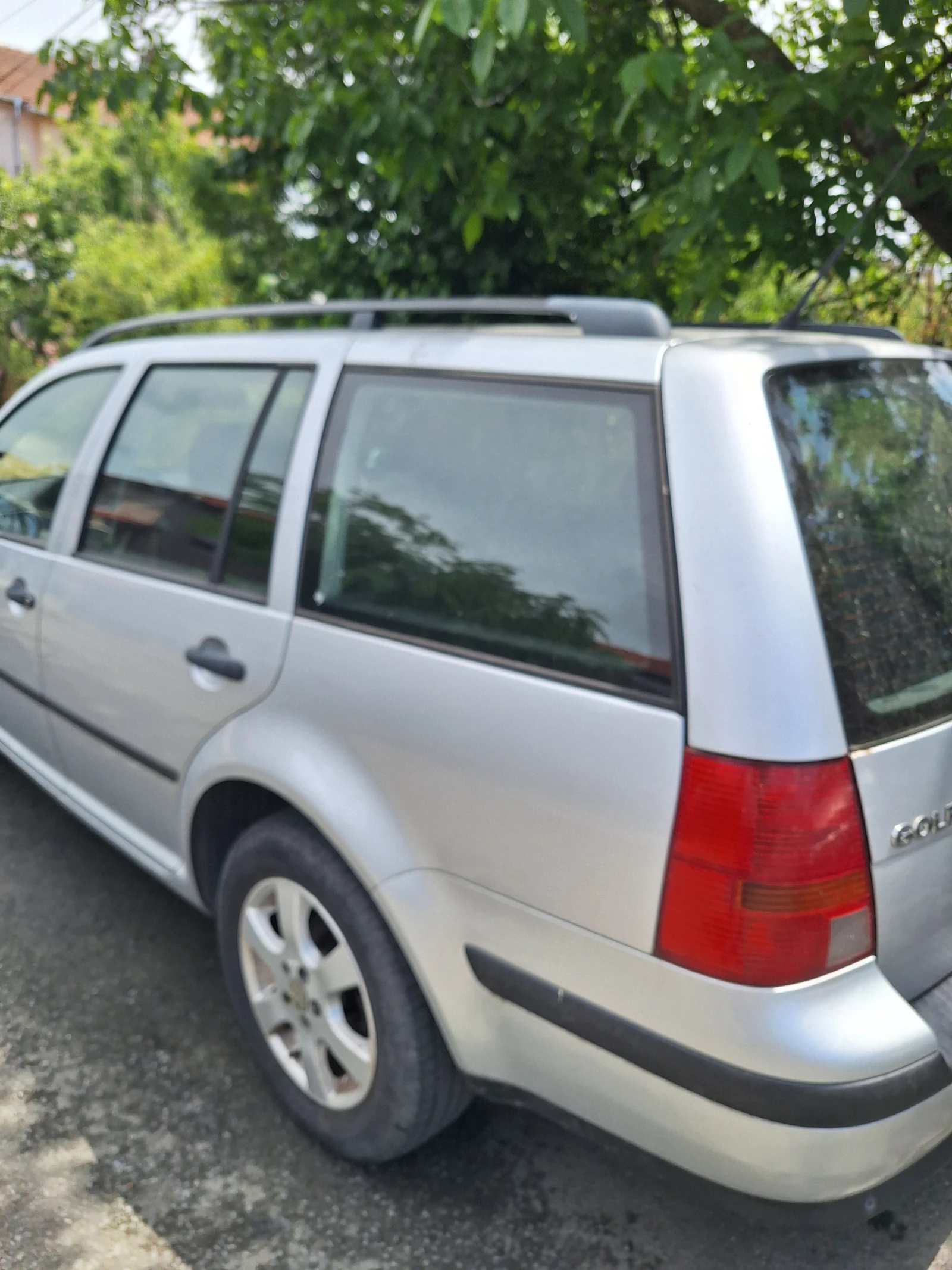 VW Golf 1.9TDI, снимка 2 - Автомобили и джипове - 54989835