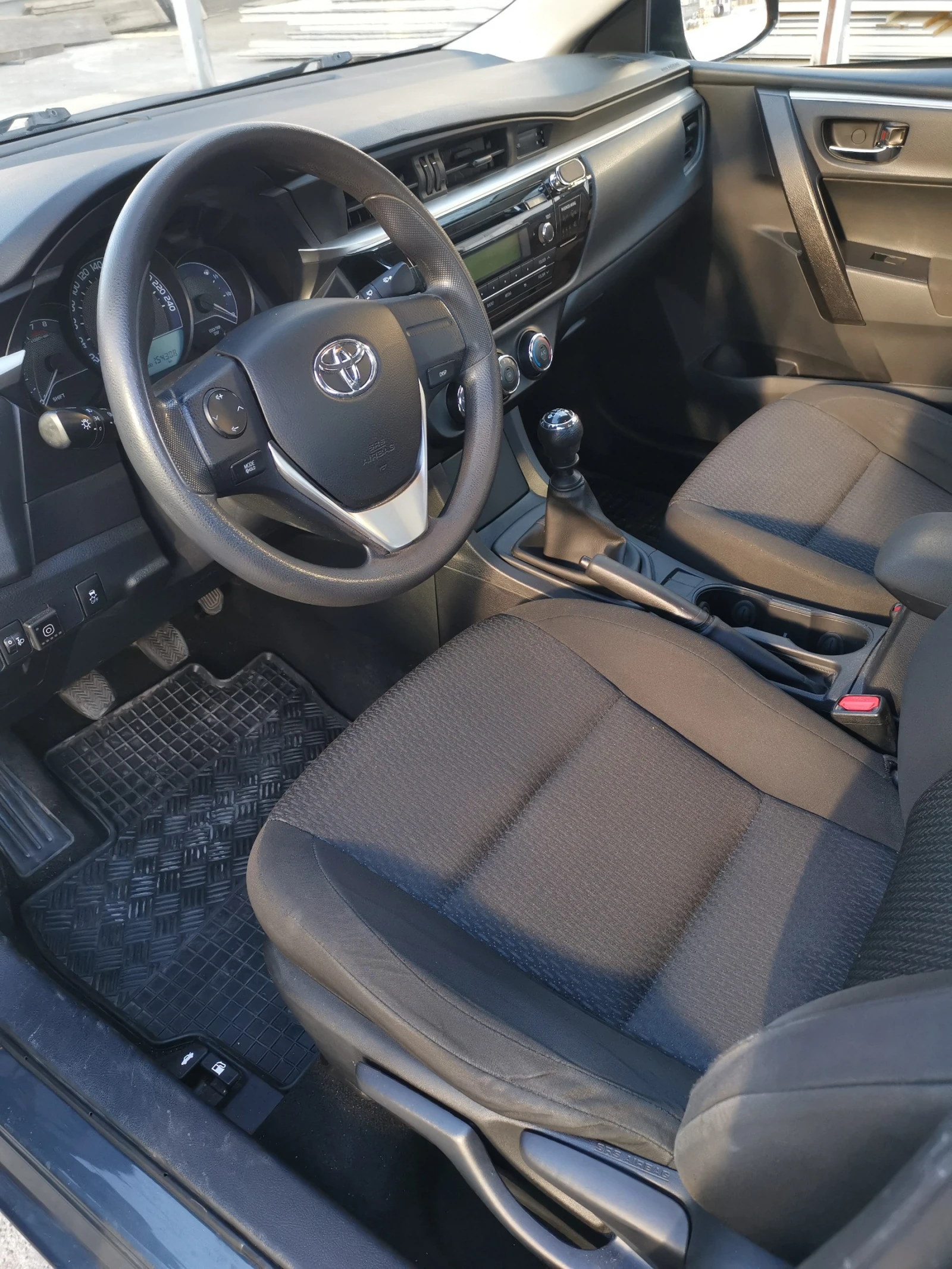Toyota Corolla, снимка 13 - Автомобили и джипове - 54999689