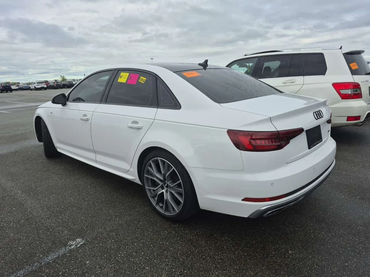 Audi A4 * PRESTIGE SEDAN 4D * CARFAX * БЕЗ ПЪРВОНАЧАЛНА ВН, снимка 4 - Автомобили и джипове - 55049984
