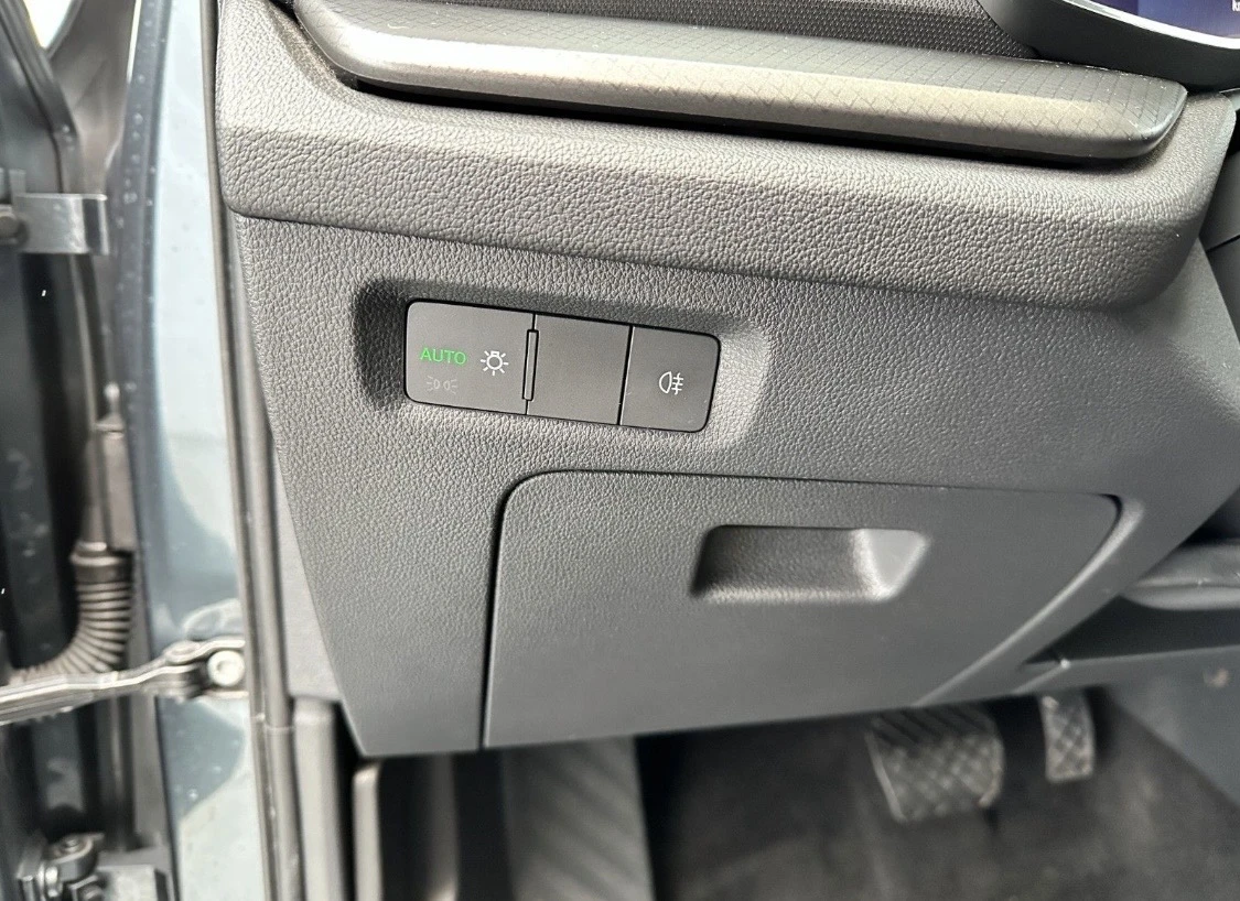 Skoda Octavia 1.5GTEC МЕТАН, снимка 7 - Автомобили и джипове - 55126078
