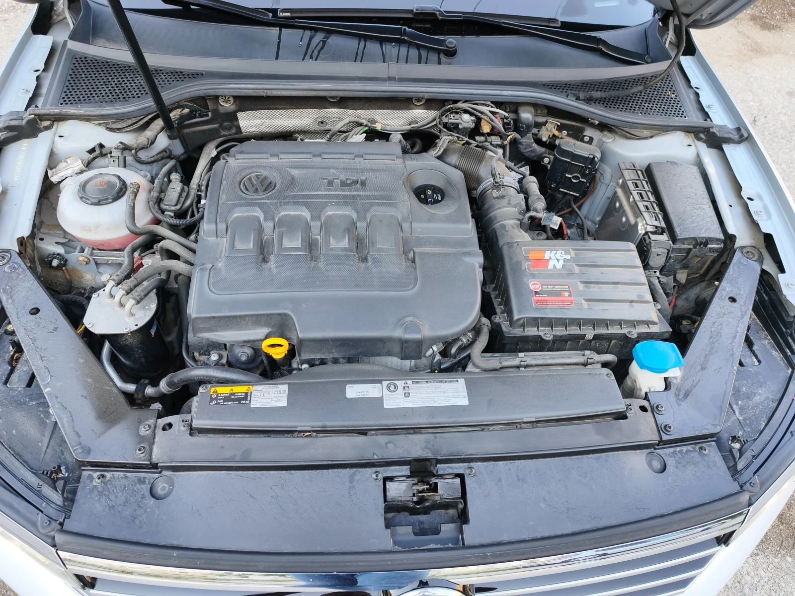 VW Passat, снимка 5 - Автомобили и джипове - 55273379