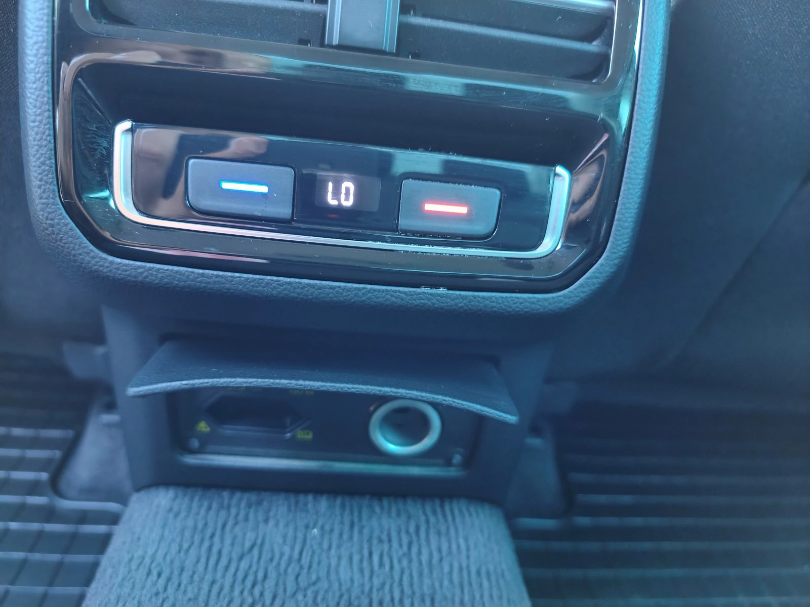 VW Passat, снимка 9 - Автомобили и джипове - 55273379
