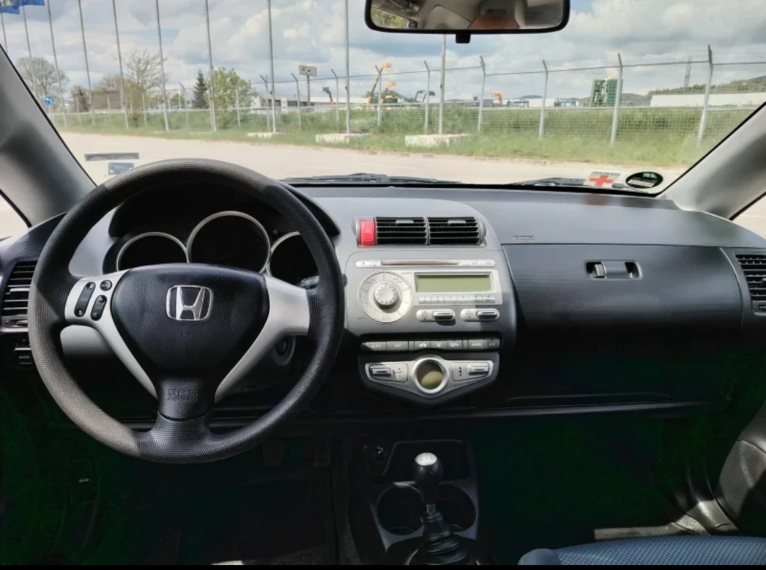 Honda Jazz, снимка 3 - Автомобили и джипове - 55741547