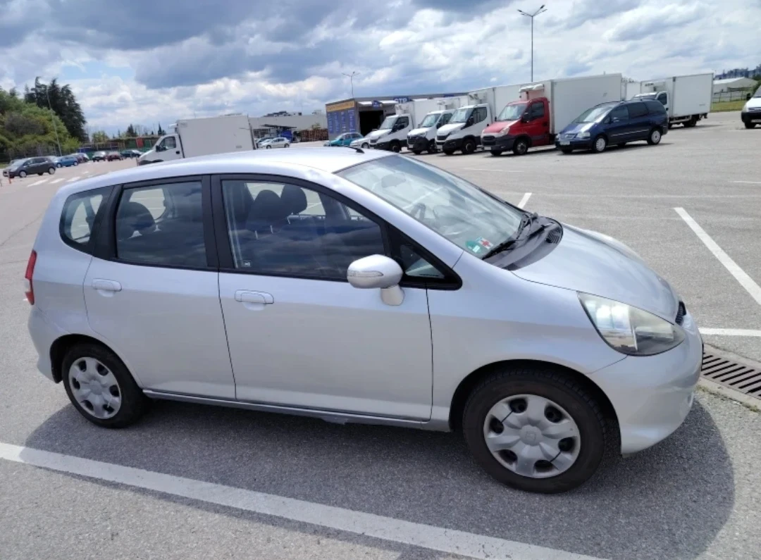 Honda Jazz, снимка 2 - Автомобили и джипове - 55741547