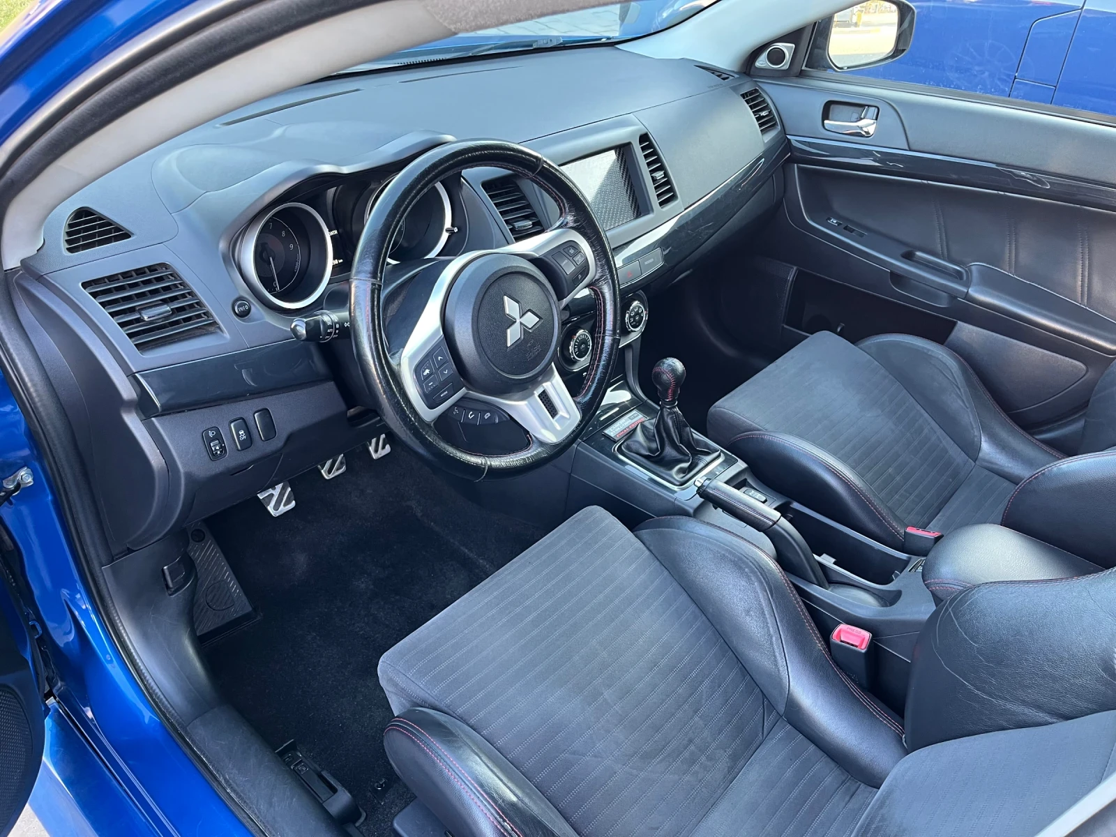 Mitsubishi Lancer Evolution X Final Edition, снимка 11 - Автомобили и джипове - 55810019