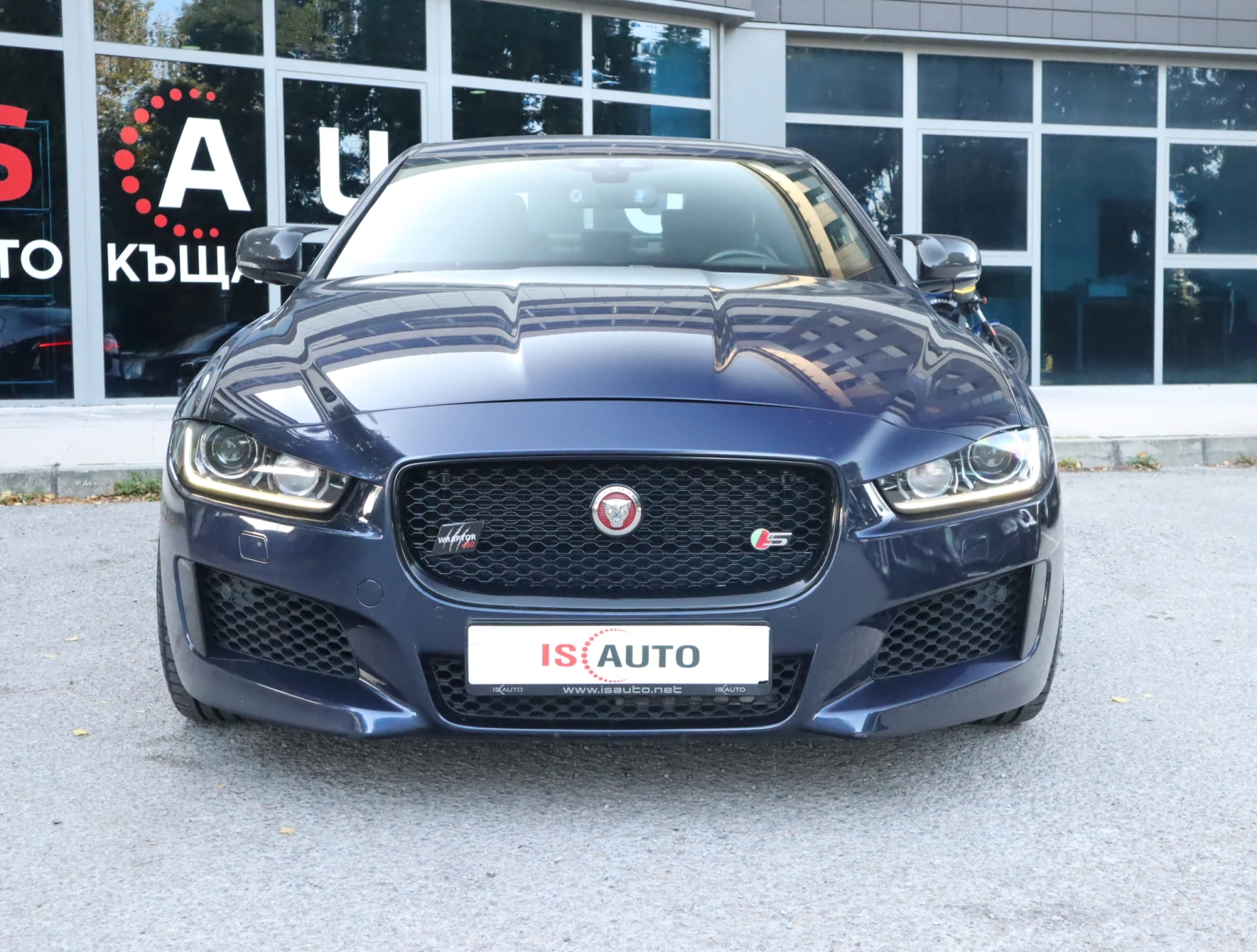 Jaguar XE S, снимка 2 - Автомобили и джипове - 55935287