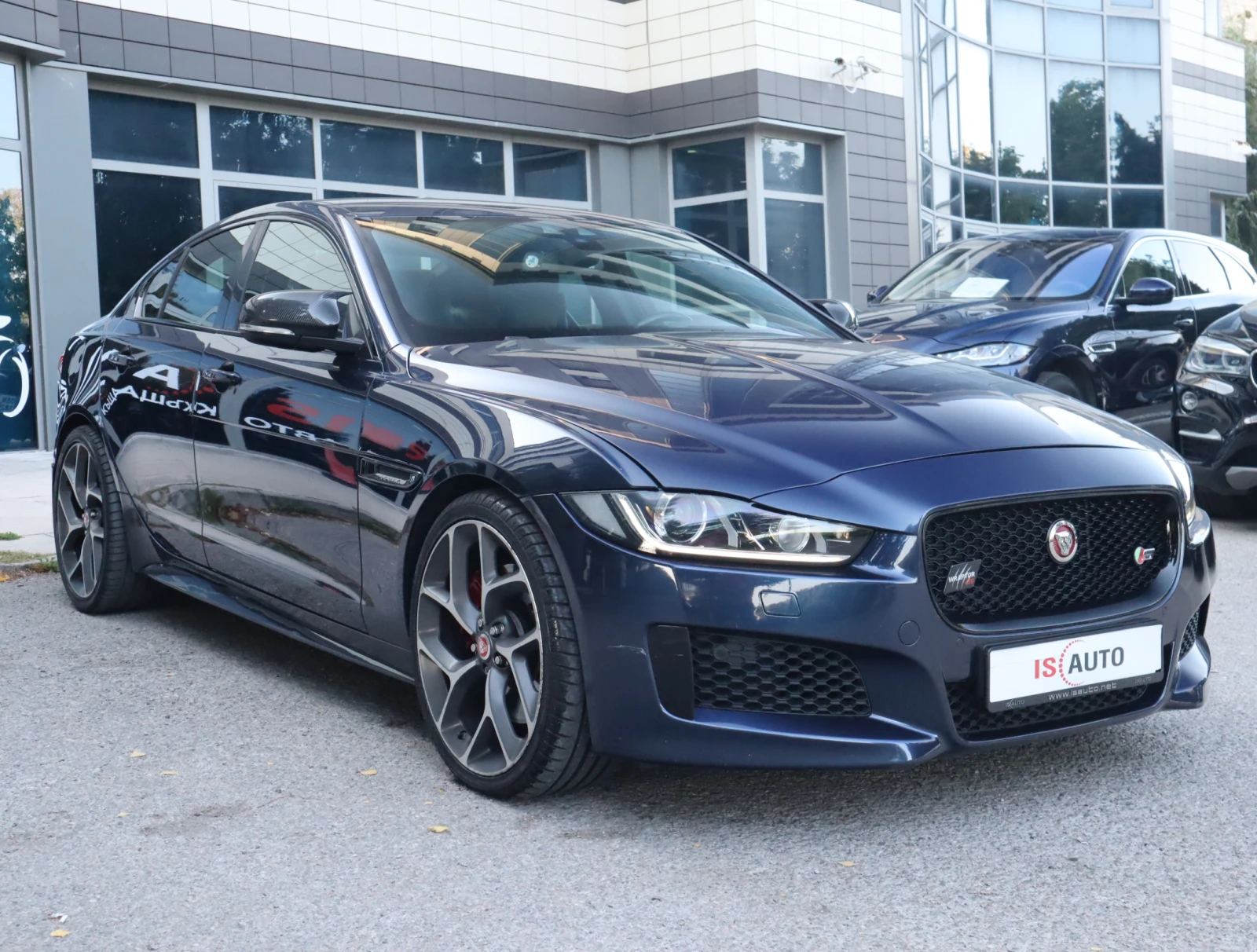 Jaguar XE S, снимка 3 - Автомобили и джипове - 55935287