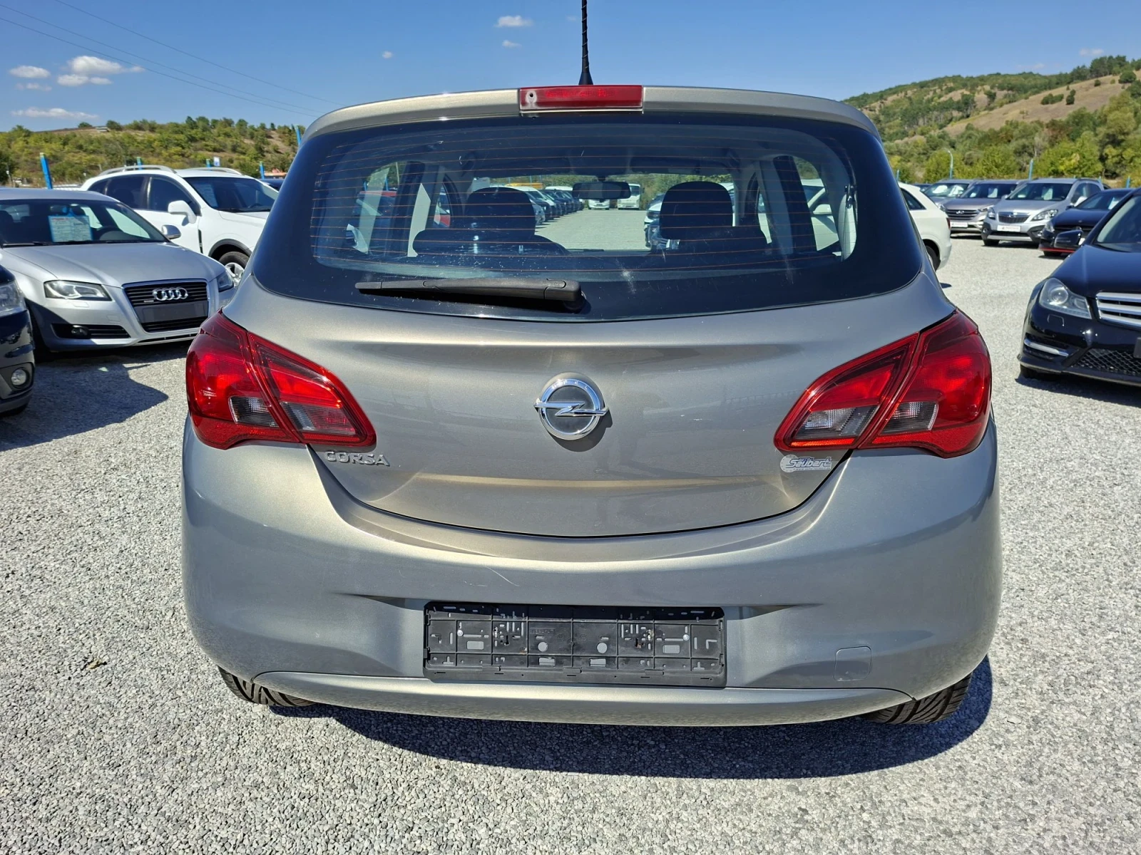 Opel Corsa 1.4I 90кс. Е6в, снимка 4 - Автомобили и джипове - 56229464