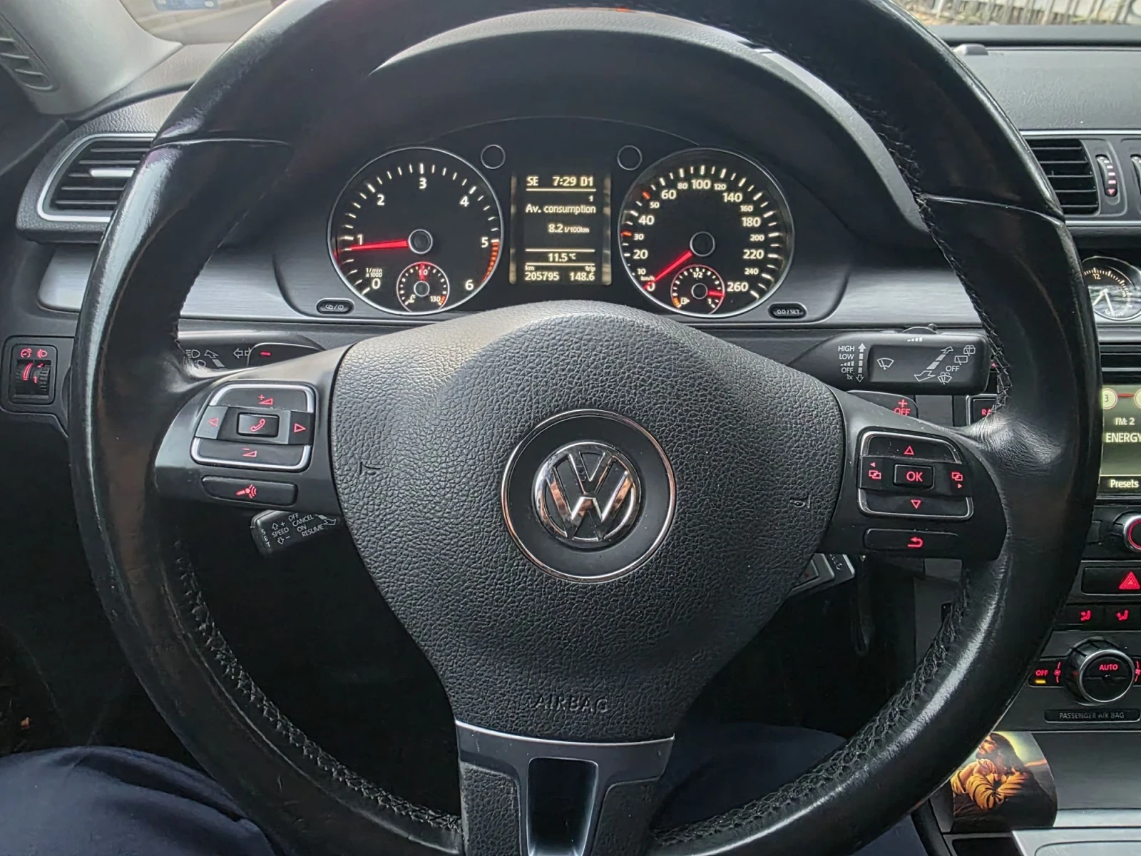 VW Passat, снимка 2 - Автомобили и джипове - 56248894