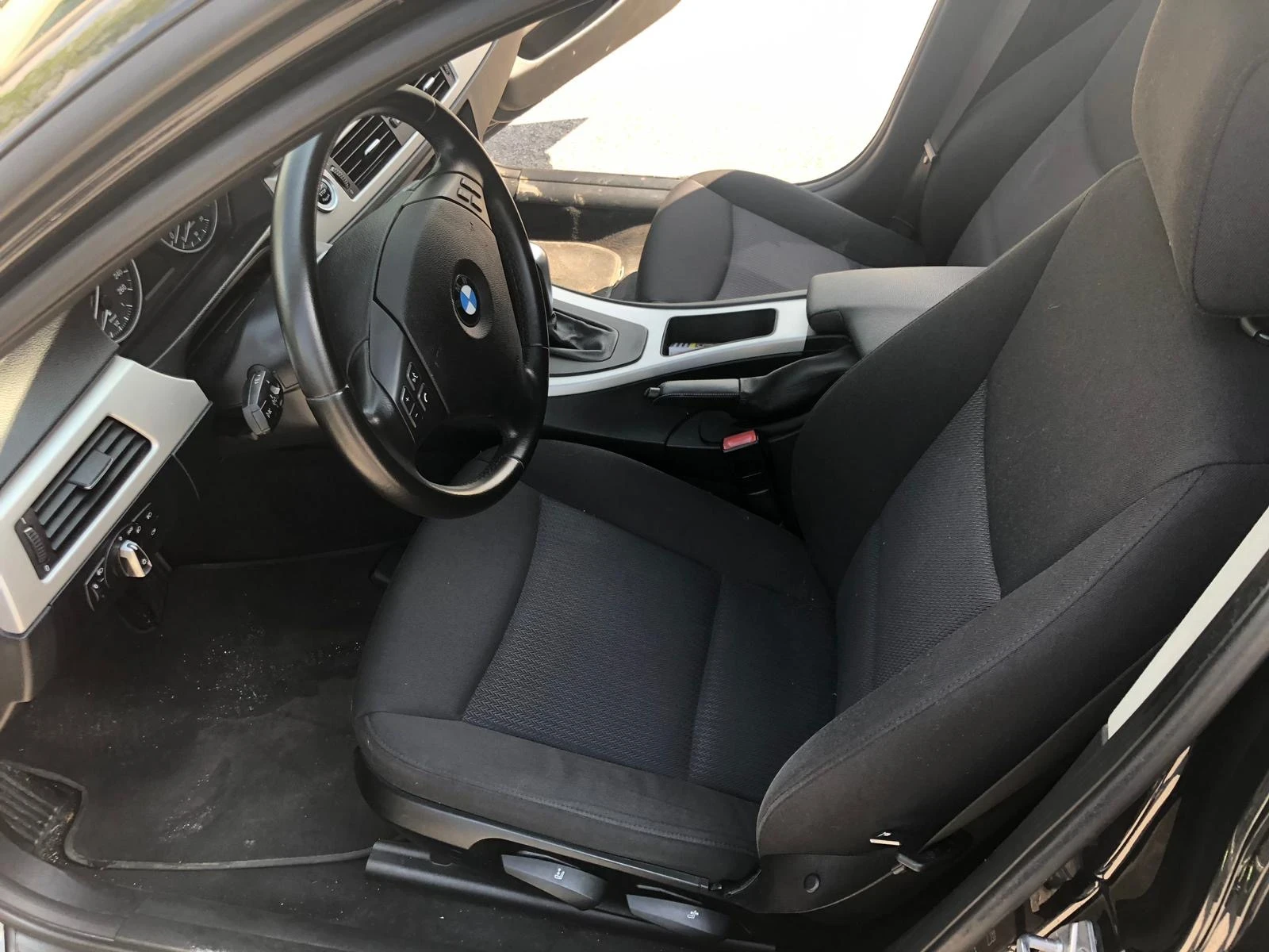 BMW 318 E91-318d facelift, снимка 6 - Автомобили и джипове - 56687738